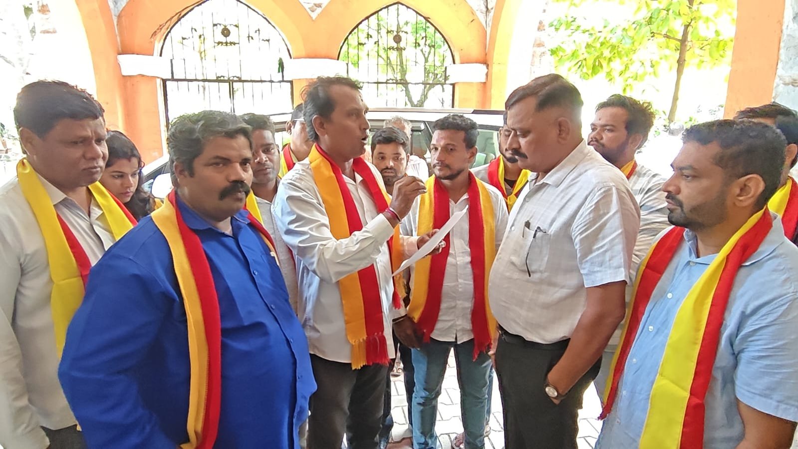 ಬೆಳಗಾವಿ ಪಾಲಿಕೆಗೆ ಅನುದಾನ ಬಿಡುಗಡೆ ಮಾಡದಂತೆ ಗಡಿ ಕನ್ನಡ ಸೇನೆ ಆಗ್ರಹ